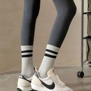 Men's Mid-calf Length Sock Solid Color Breathable Sweat Absorbing Deodorant